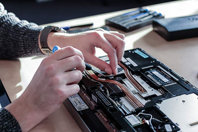 laptop Repairs Melbourne- All repairs and service including keyboard, LCD screen, and hard drive replacement