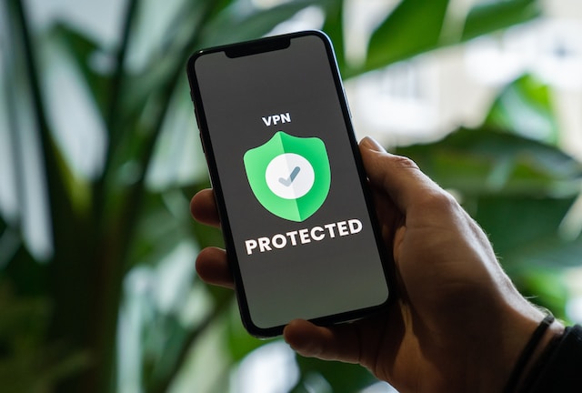 Keep Your Phone Safe and Secure: Everything You Need to Know - About Stolen Phone Finder Apps - Ultimate Guide to Keeping Your Phone Safe! IT WIFI Blog